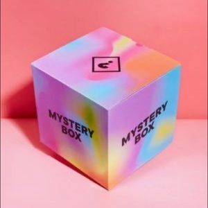 Mystery Box: Size Large Tops